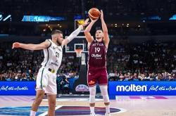 开云体育官网-黄蜂横扫快船，波尔津吉斯三分雨点燃全场