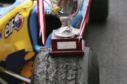 开云体育APP下载-雷诺车队险胜索伯车队，阿隆索统治全场