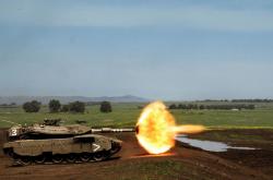 开云体育APP下载-那一夜的逆转，当波尔点燃赛场，一场东亚德比成为永恒