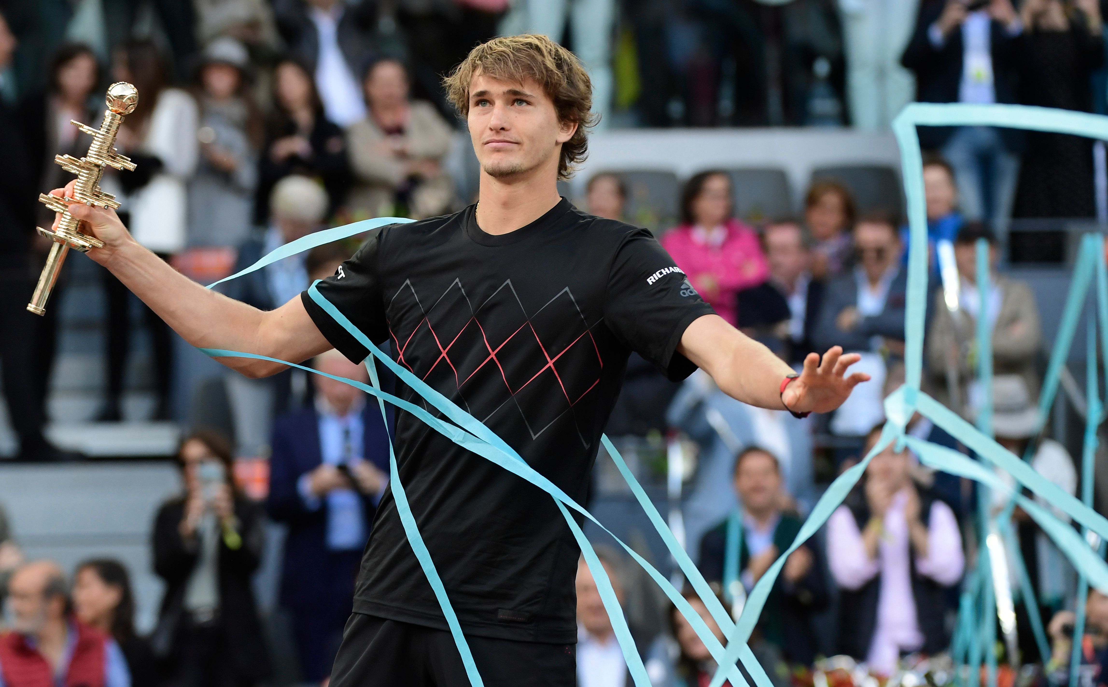 英国网球队完胜欧洲网球队，兹维列夫惊艳世界