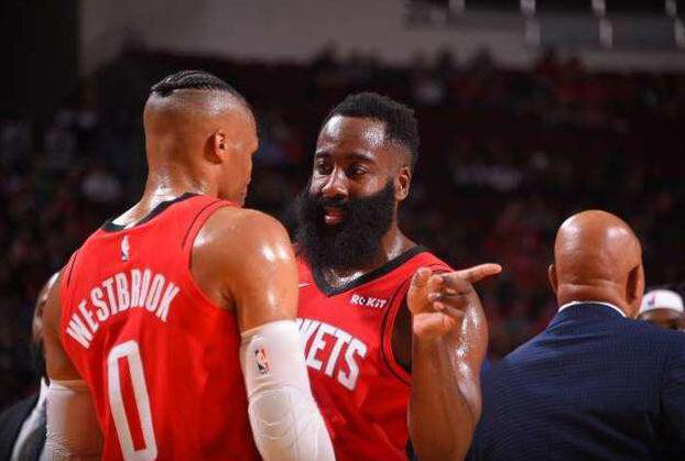 国王血洗鹈鹕,费沃斯一己之力扛起全队 国王血洗鹈鹕,费沃斯一己之力扛起全队