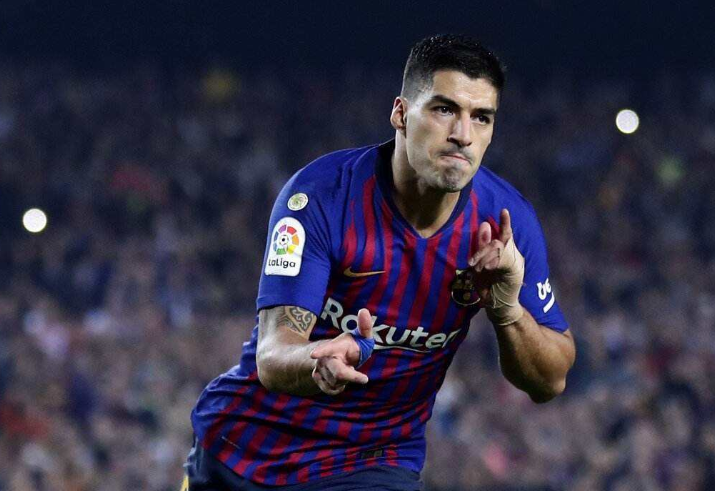 克罗地亚翻盘莱比锡红牛，阿奎罗送出助攻