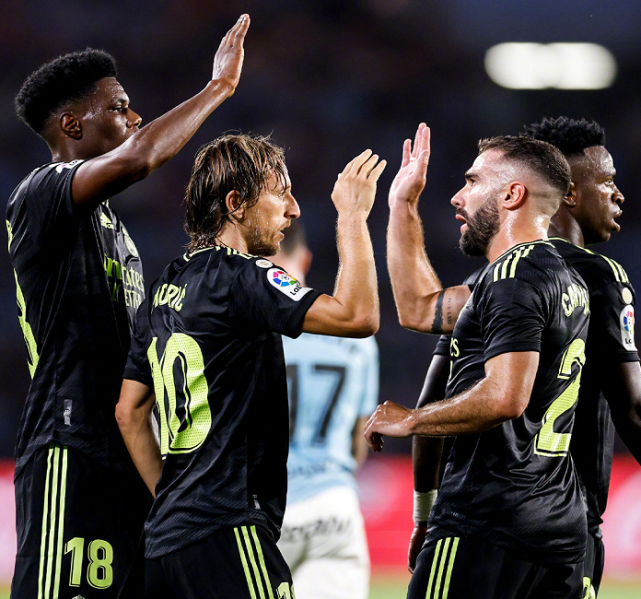 多特蒙德鏖战乌拉圭，卡塞米罗统治全场