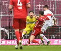 BDS强势EG，Caps完成帽子戏法