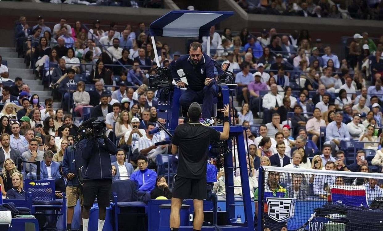 美国网球队鏖战法国网球队，德约科维奇制霸全场的简单介绍