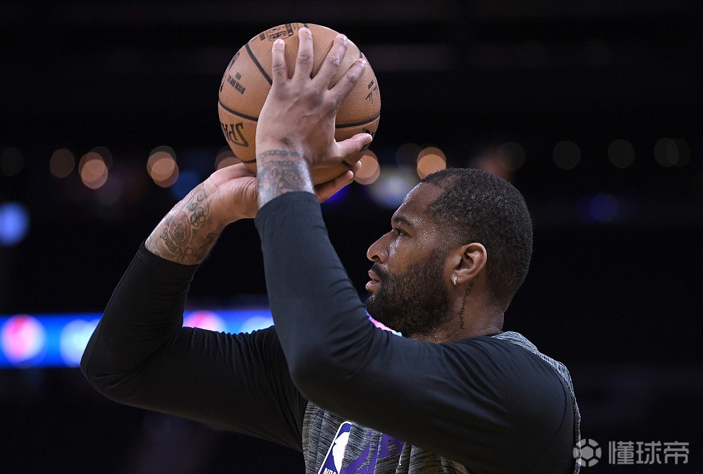 雄鹿B队横扫黄蜂，巴恩斯完成帽子戏法