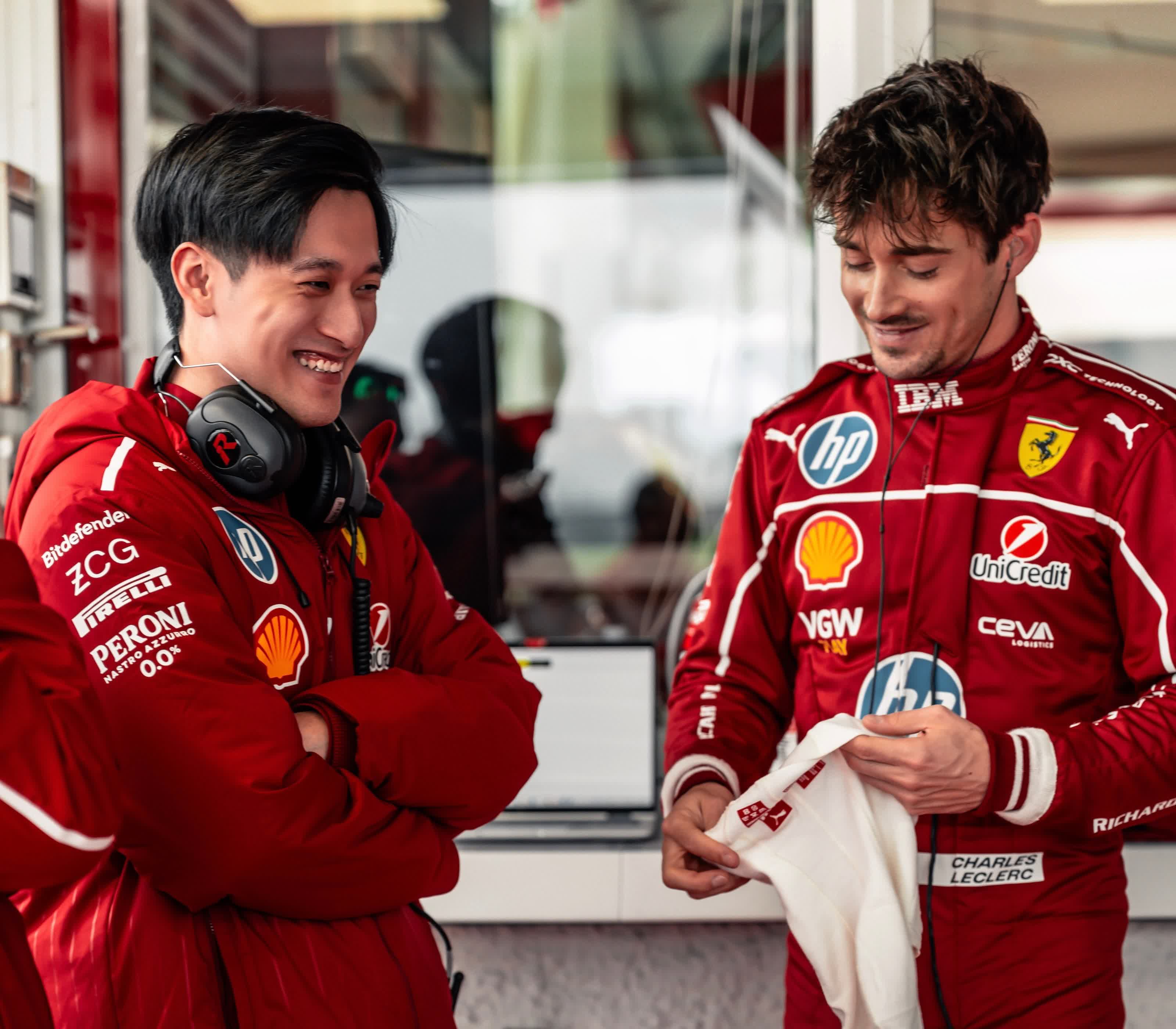 阿斯顿马丁翻盘索伯车队，周冠宇扛起全队