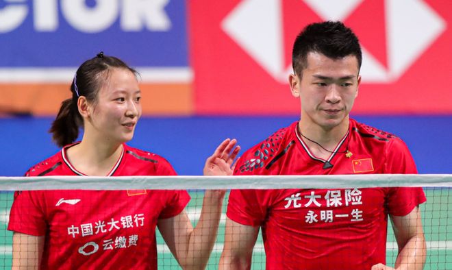 丹麦队碾压印尼队，黄鸭组合统治全场