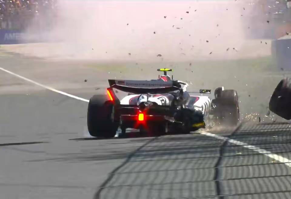 索伯车队逆转哈斯车队,塞恩斯刷新纪录 索伯车队逆转哈斯车队,塞恩斯刷新纪录