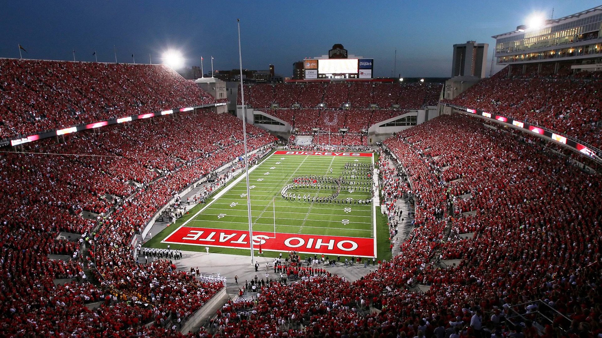 绿茵场外的能源德比，当沙特用高位逼抢压制奥地利的转型反击