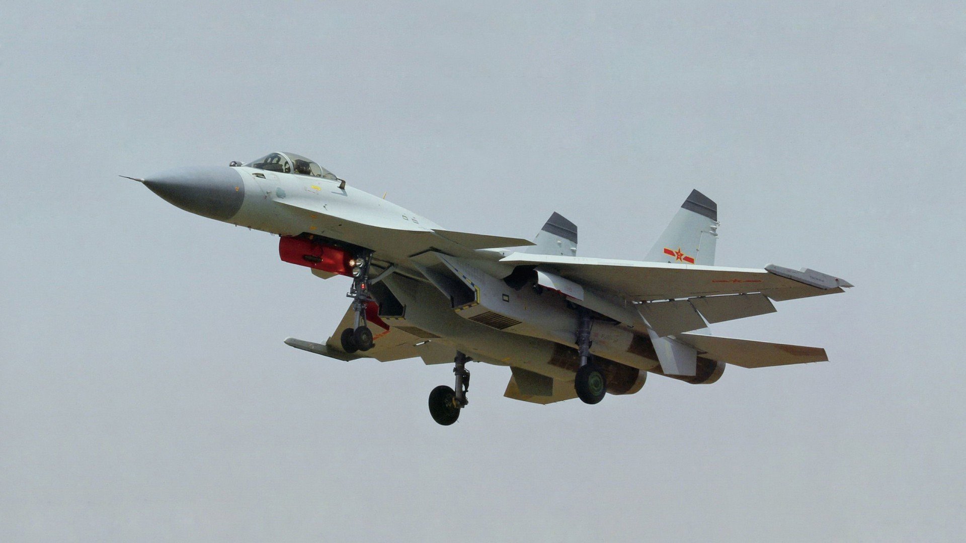 车手的弧线,足球的轨迹,F1街道赛的午夜狂想